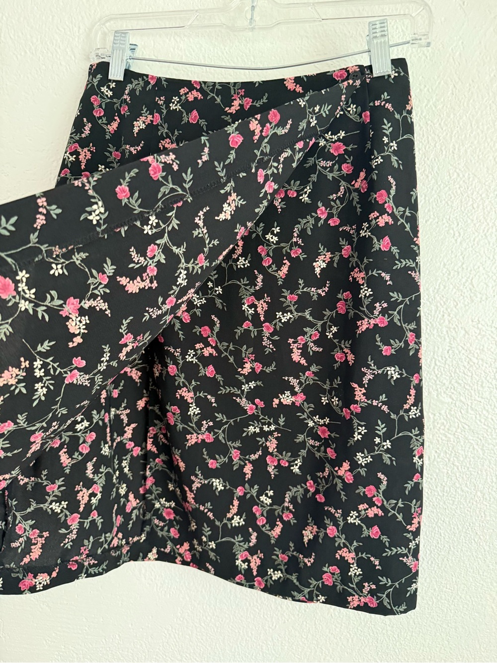 Dress Barn Wrap Skirt Womens 4 Small Black Floral Print Elastic Waist Vintage - Picture 3 of 5